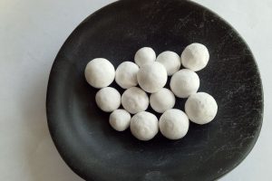 剛玉球